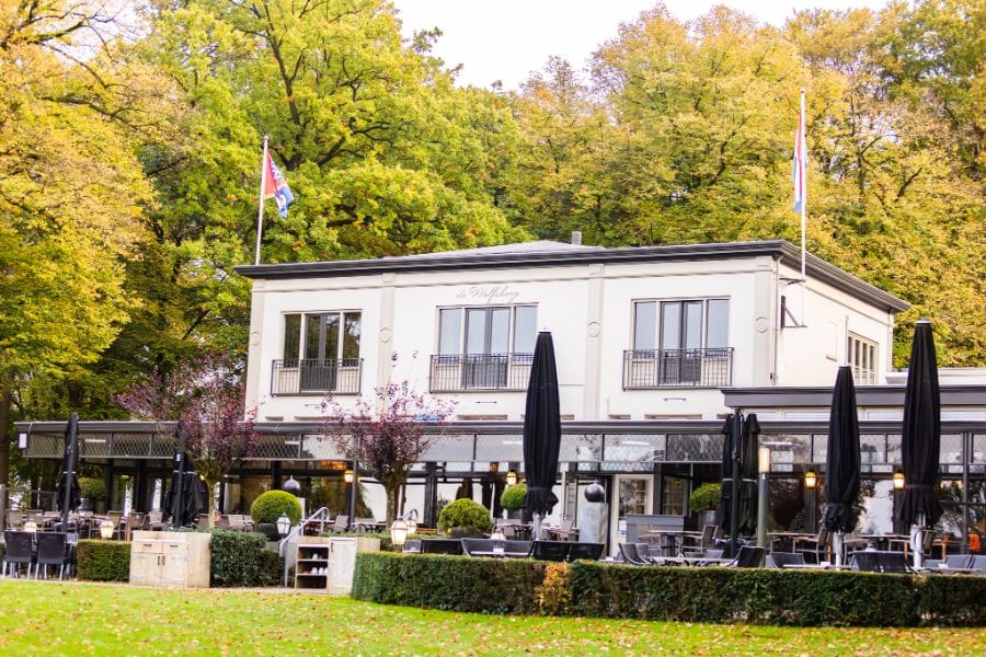 Hotel Restaurant De Wolfsberg in de bossen bij Groesbeek